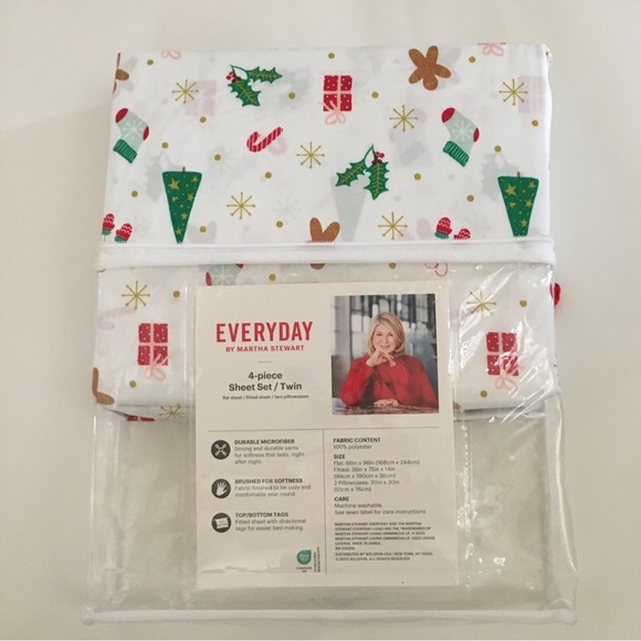 NEW TWIN Martha Stewart Sheet Set 4pc Flat Fitted 2 Pillowcases Christmas Theme - Picture 9 of 9